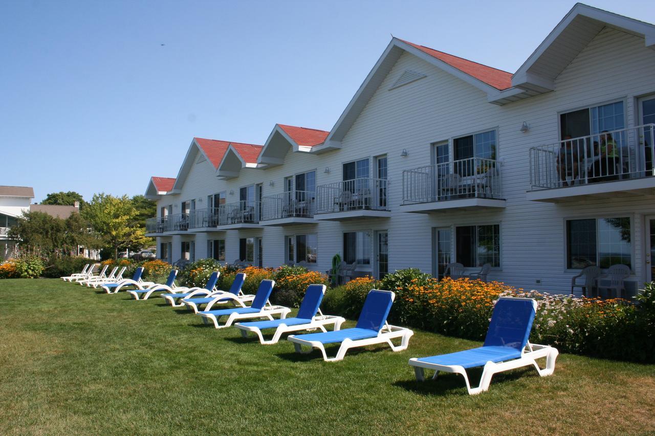 Shores Hotel
