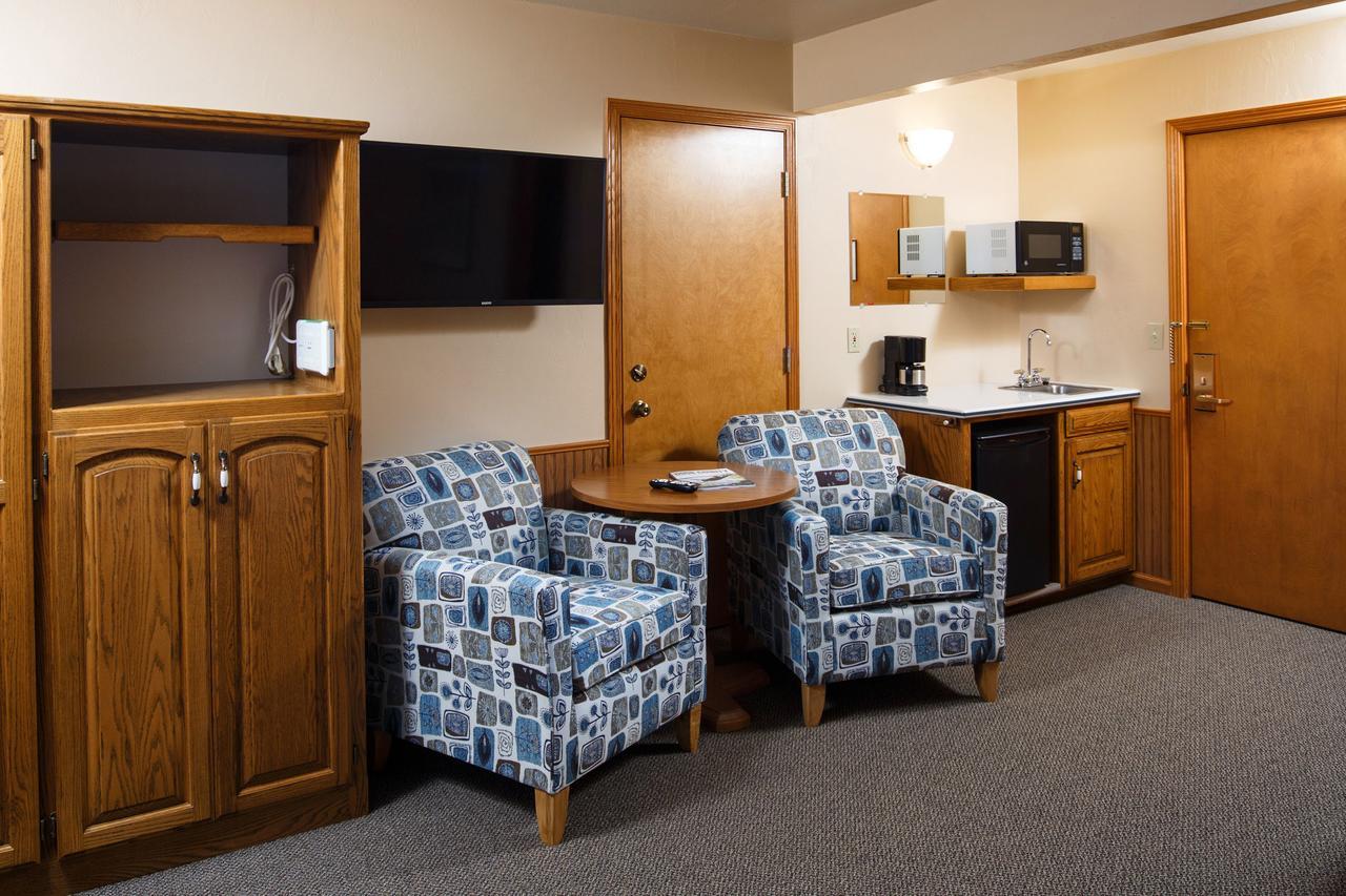 Shores 3*